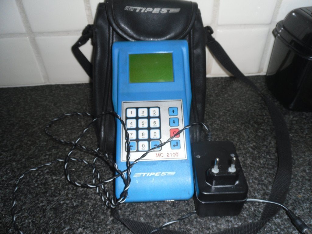 Tipes MC2100 met adopter, Dieren en Toebehoren, Vogels | Duiven, Meerdere dieren, Postduif