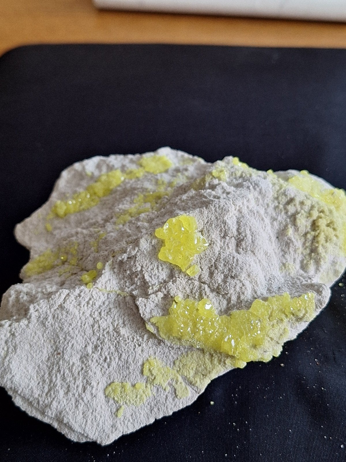 Zwavel Mineraal uit Machowa, Polen - 435 gram, Ophalen of Verzenden, Mineraal
