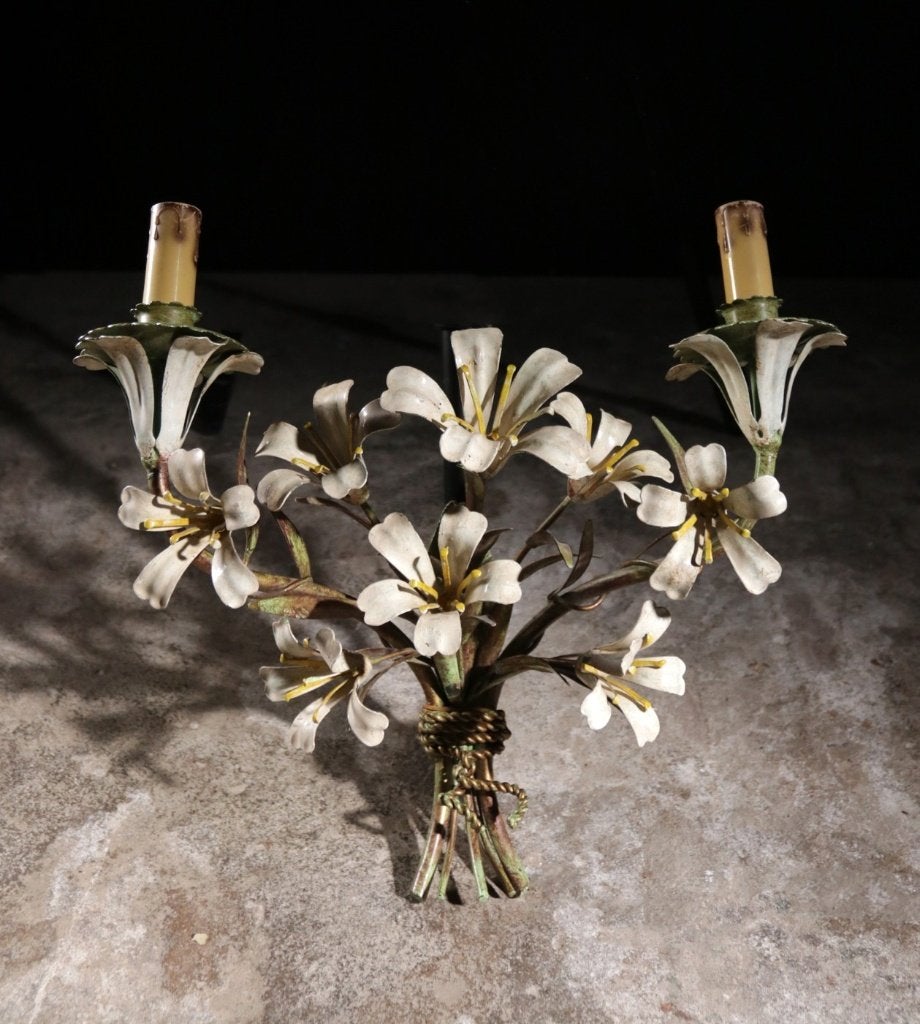 Mid-Century Italiaanse metalen bloem wandlamp, Ophalen