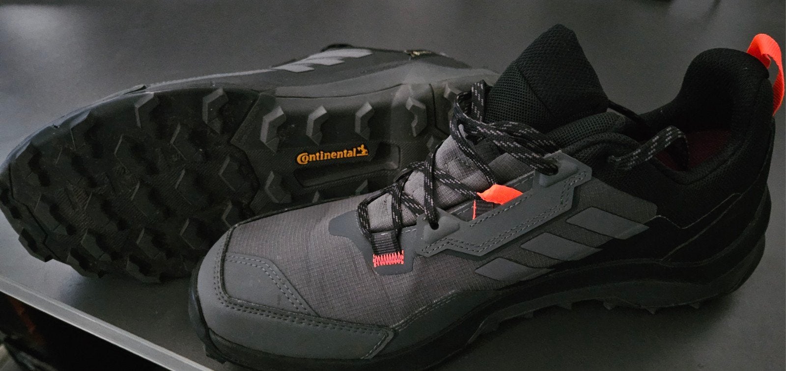 Adidas Terrex 45.1/3. ZGAN zeer netjes .wandelschoen
2 keer, Ophalen of Verzenden, Zo goed als nieuw, Adidas, Wandelschoenen of Bergschoenen