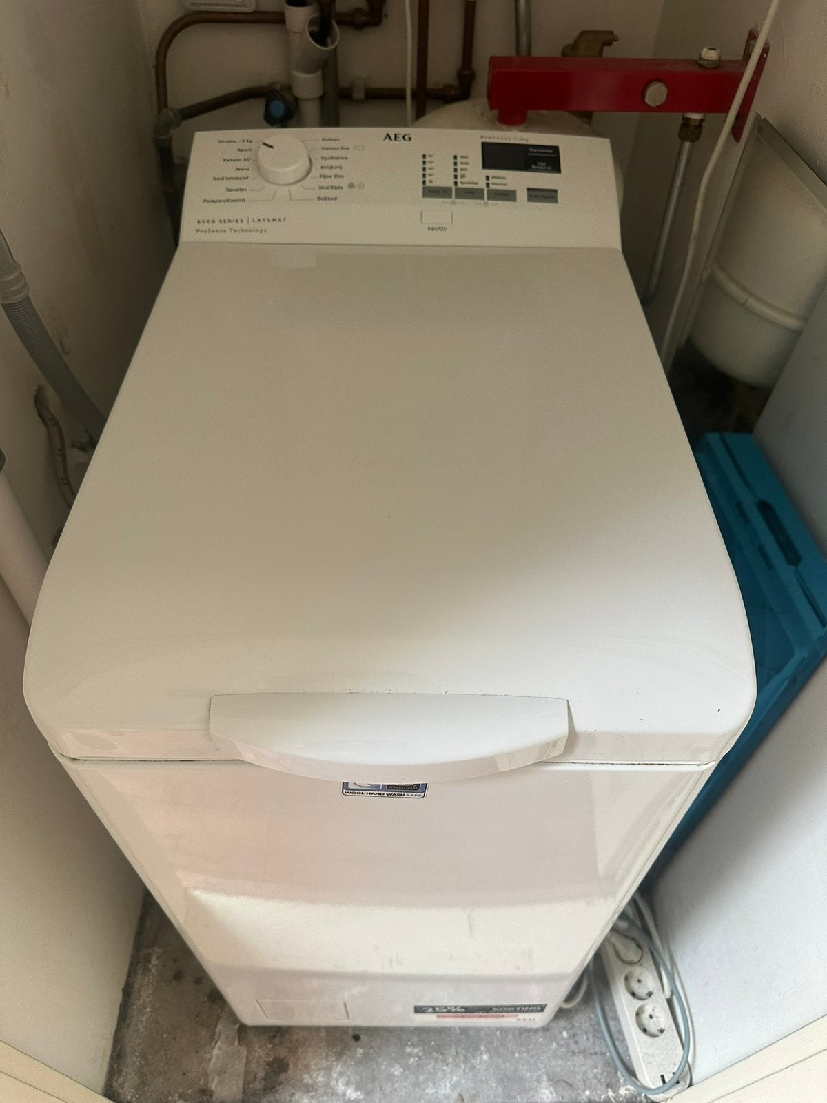AEG Lavamat 6000 Series Bovenlader Wasmachine, Witgoed en Apparatuur, Wasmachines, Ophalen, 1200 tot 1600 toeren, 4 tot 6 kg, Zo goed als nieuw