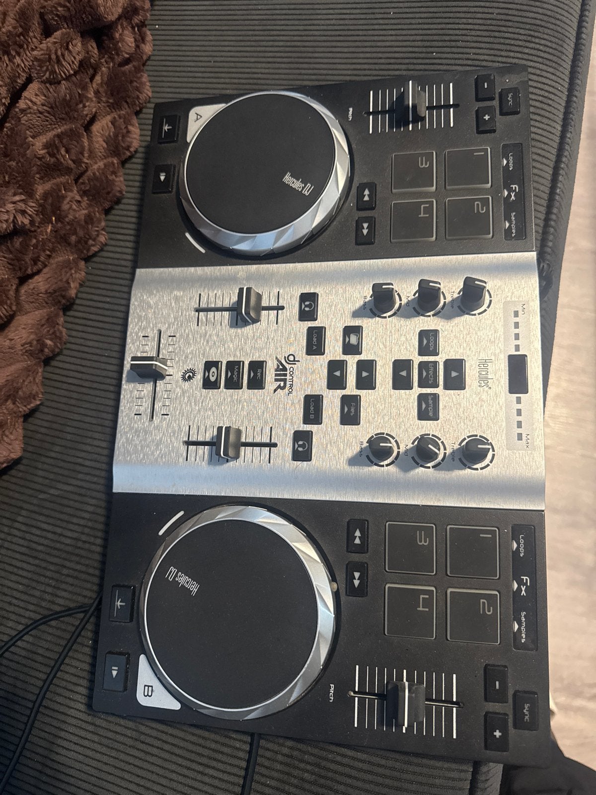 Behringer Xenyx 1202FX Mixer en Hercules DJControl AIR, Ophalen of Verzenden, Zo goed als nieuw, 10 tot 20 kanalen, Microfooningang