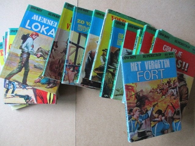 w0466 cowboy superstrip 16x, Boeken, Stripboeken, Meerdere stripboeken, Ophalen, Gelezen