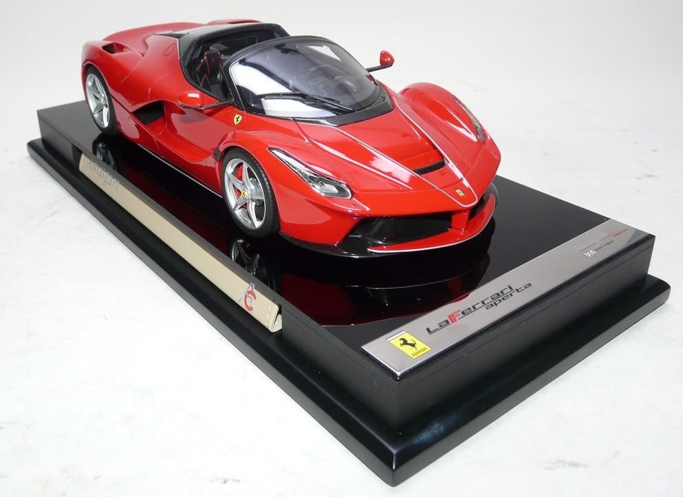 Ferrari LaFerrari Aperta Rood 1:18 van Amalgam, Hobby en Vrije tijd, Modelauto's | 1:18, Ophalen of Verzenden, Nieuw, Auto, Overige merken