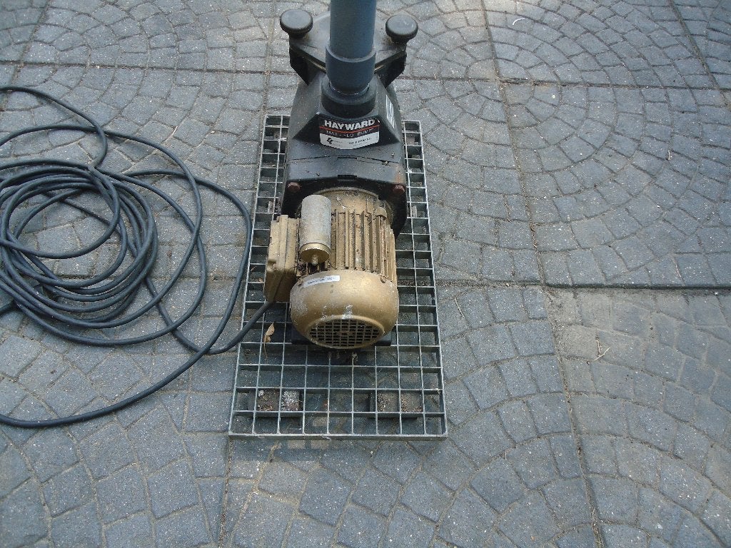 Hayward zwembad pomp met voorfilter, Ophalen, Gebruikt