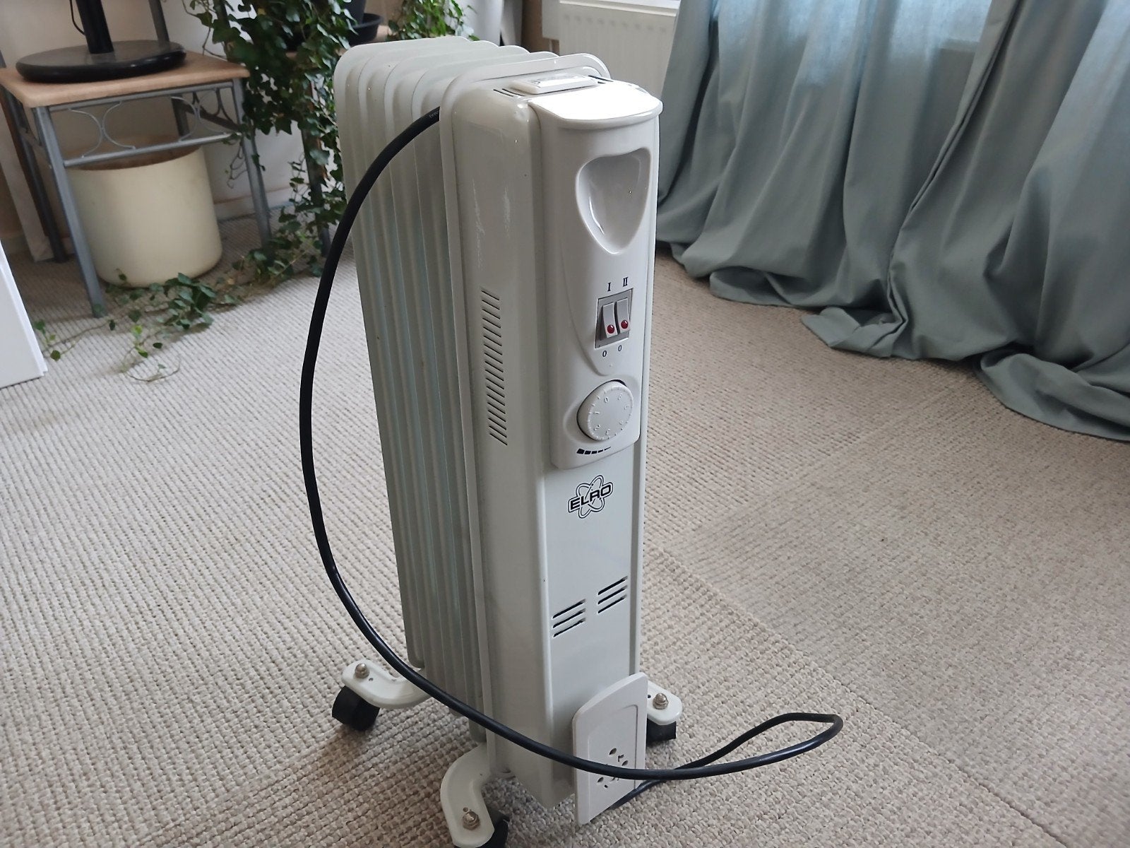 Radiator. Electrische verwarming, Ophalen, 30 tot 80 cm, Radiator, Minder dan 60 cm