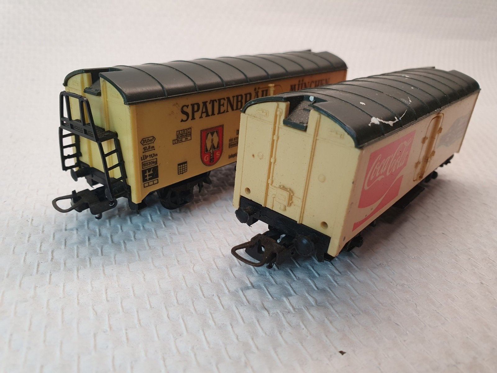 2 Lima H0 wagons - Spatenbräu en Coca-Cola, Ophalen of Verzenden