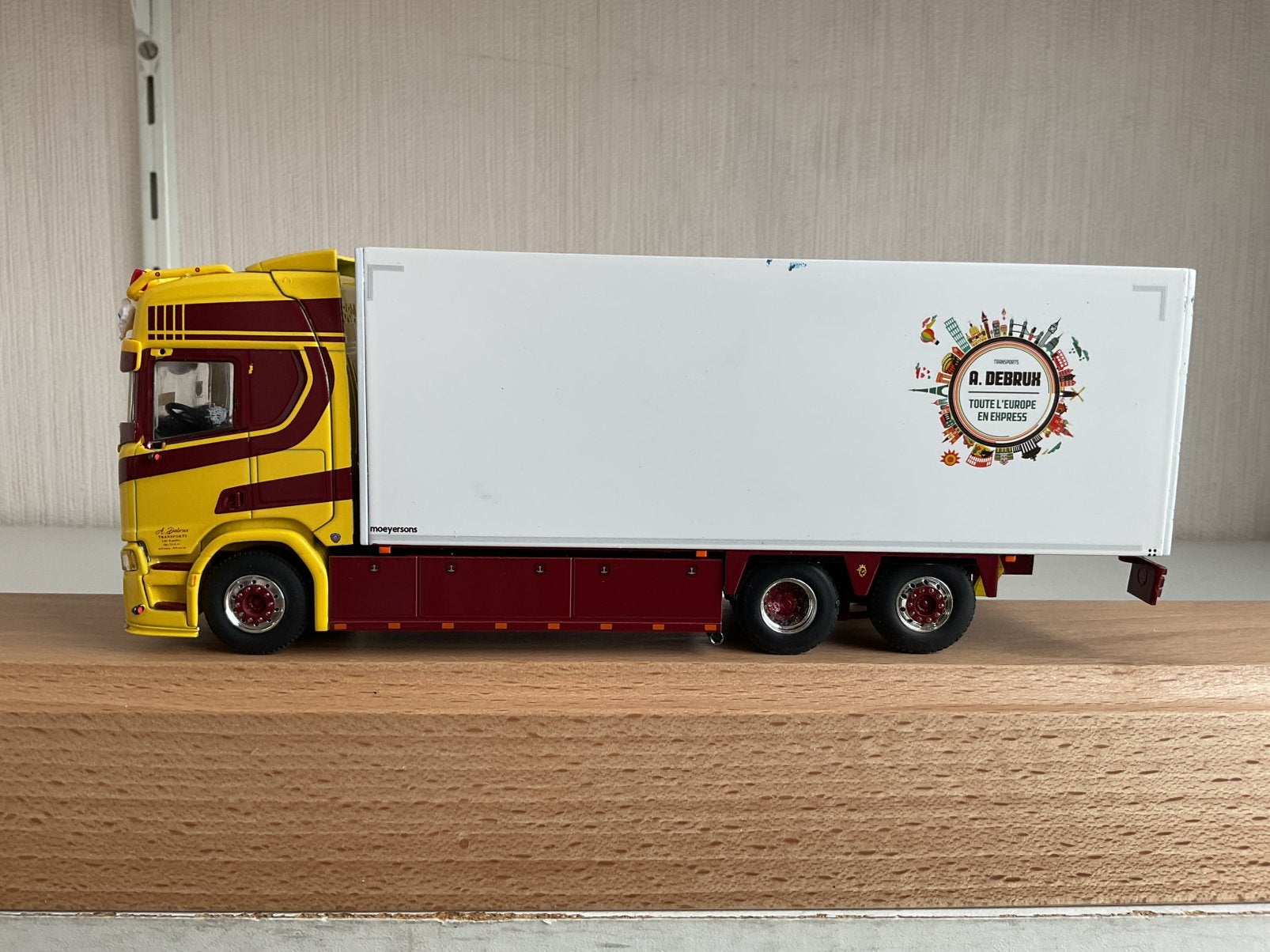 Wsi Scania bakwagen voor loop/sloop of verbouwen, Hobby en Vrije tijd, Modelauto's | 1:50, Ophalen of Verzenden, Zo goed als nieuw