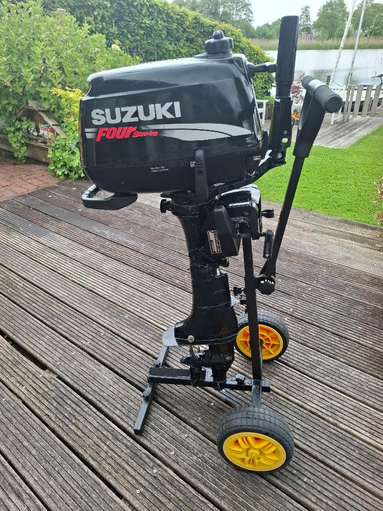 Buitenboordmotor Suzuki 6pk 2006 met kar., Ophalen, Gebruikt, Motor en Techniek, Zeilboot of Motorboot