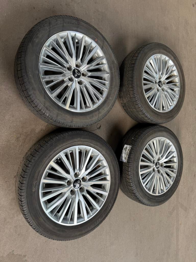 Mitsubishi outlander zomerset 225/55-18 yokohama, Auto-onderdelen, Banden en Velgen, Ophalen, 18 inch, Gebruikt, Banden en Velgen