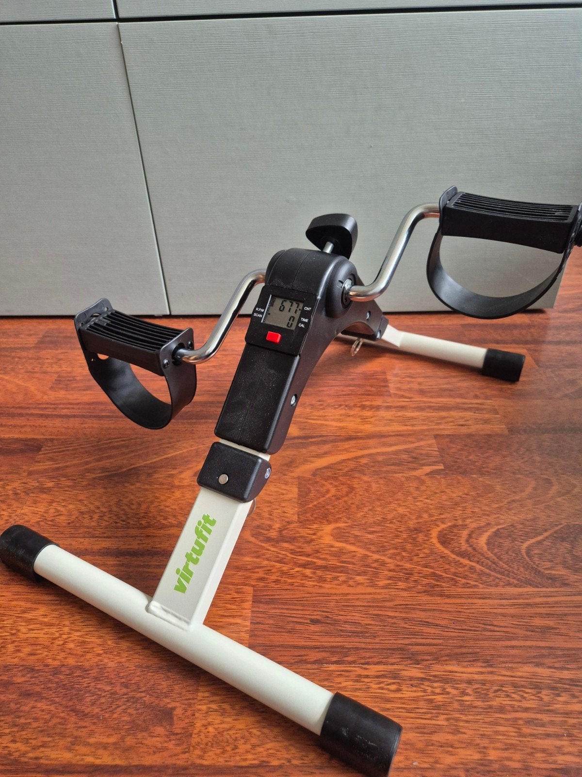 VirtuFit Mini Bike - Compacte Hometrainer voor Thuis, Ophalen, Nieuw, Metaal, Hometrainer
