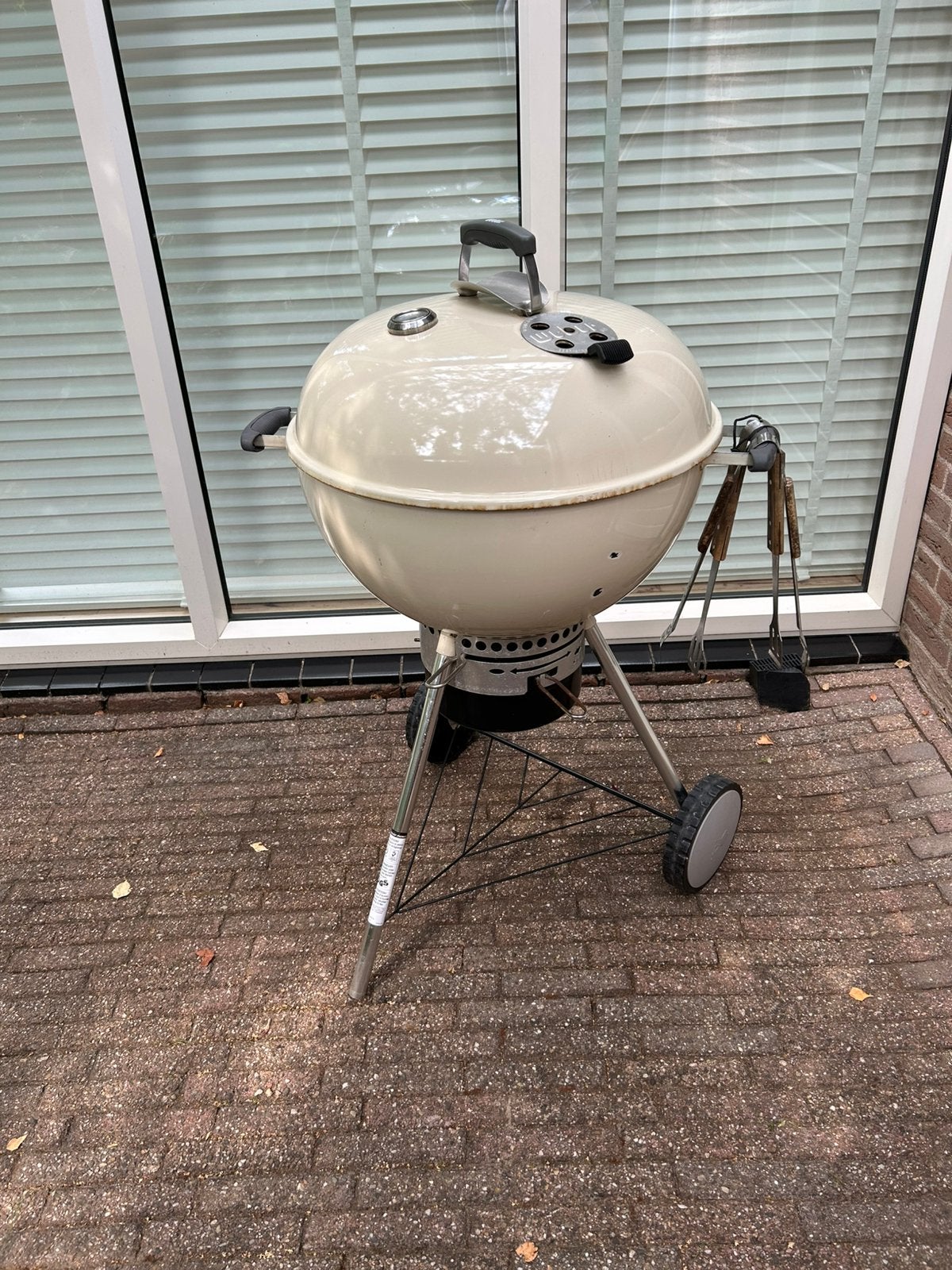 Goedwerkende barbecue Weber, Ophalen, Gebruikt