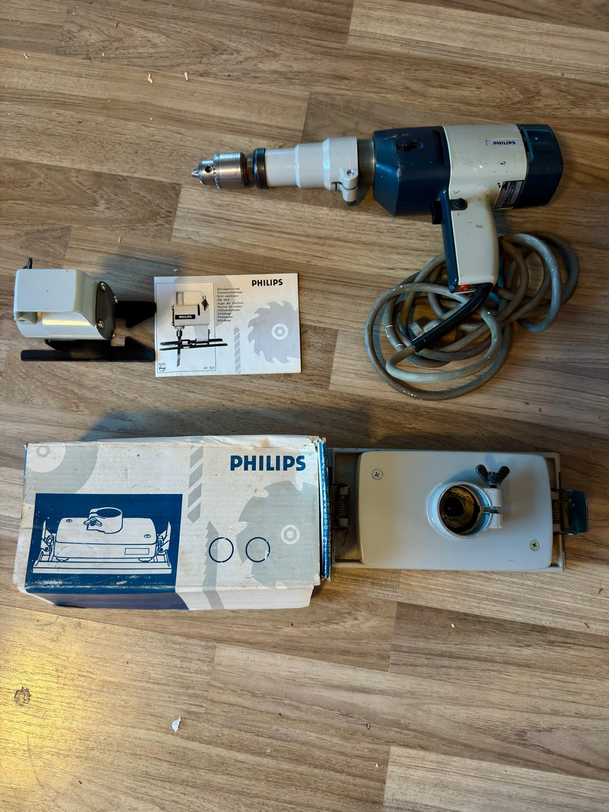 Vintage Philips decoupeerzaag met opzetstukken, Doe-het-zelf en Verbouw, Gereedschap | Zaagmachines, Ophalen, Minder dan 30 mm