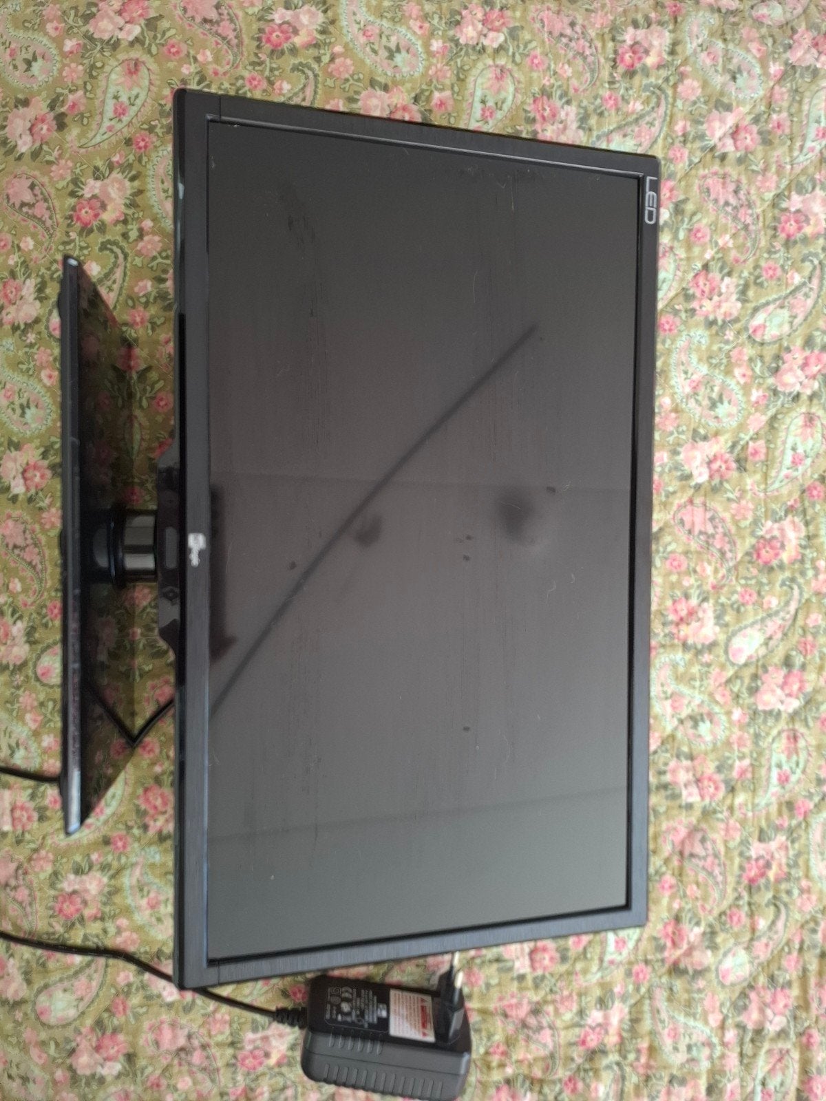MT logic Led tv en CD speler. Nooit gebruikt., Audio, Tv en Foto, Ophalen, 50 Hz, Overige merken