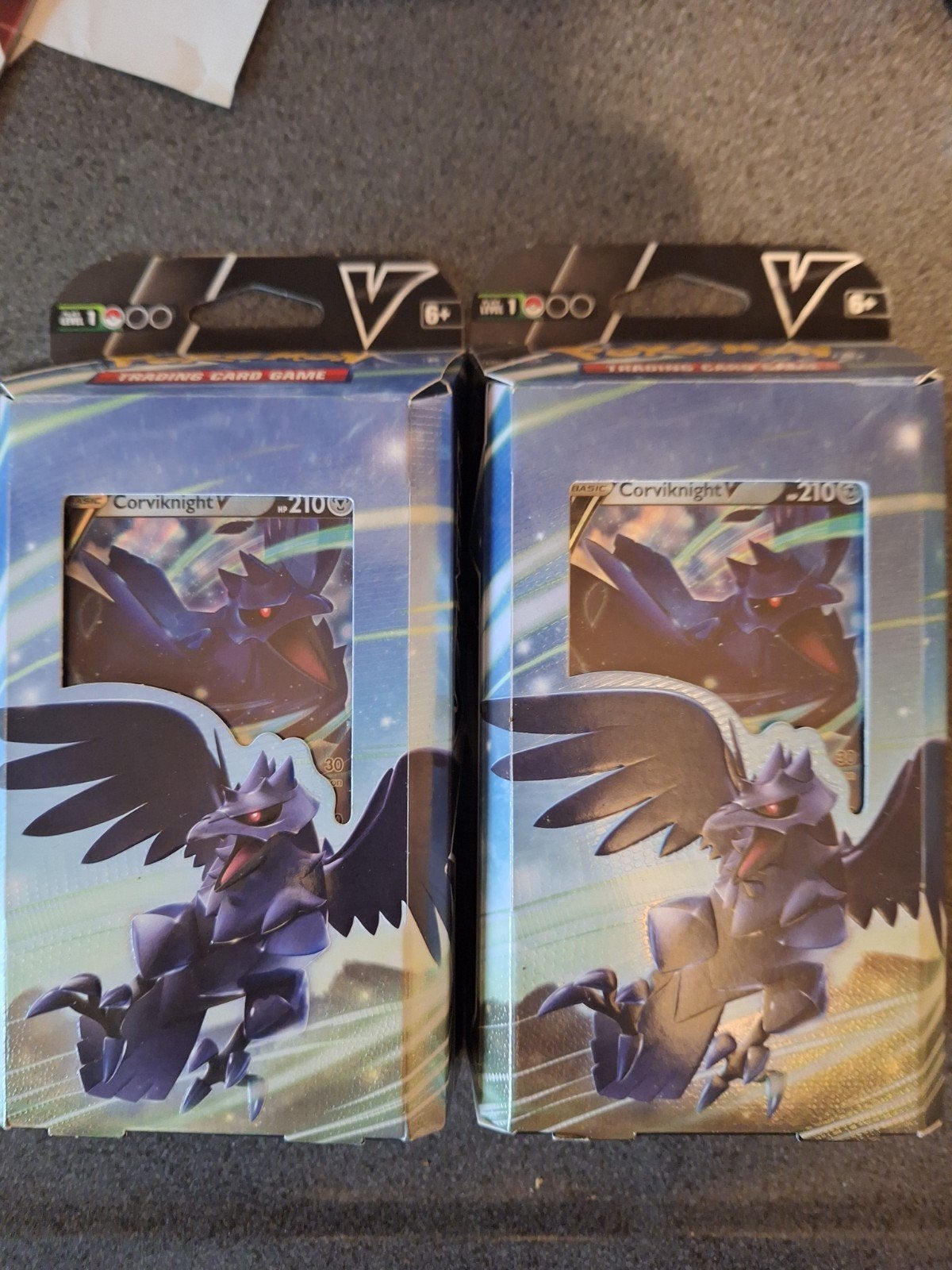 2X POKEMON TRAIDING CARD GAME CORVIKNIGHT V, Ophalen of Verzenden, Nieuw