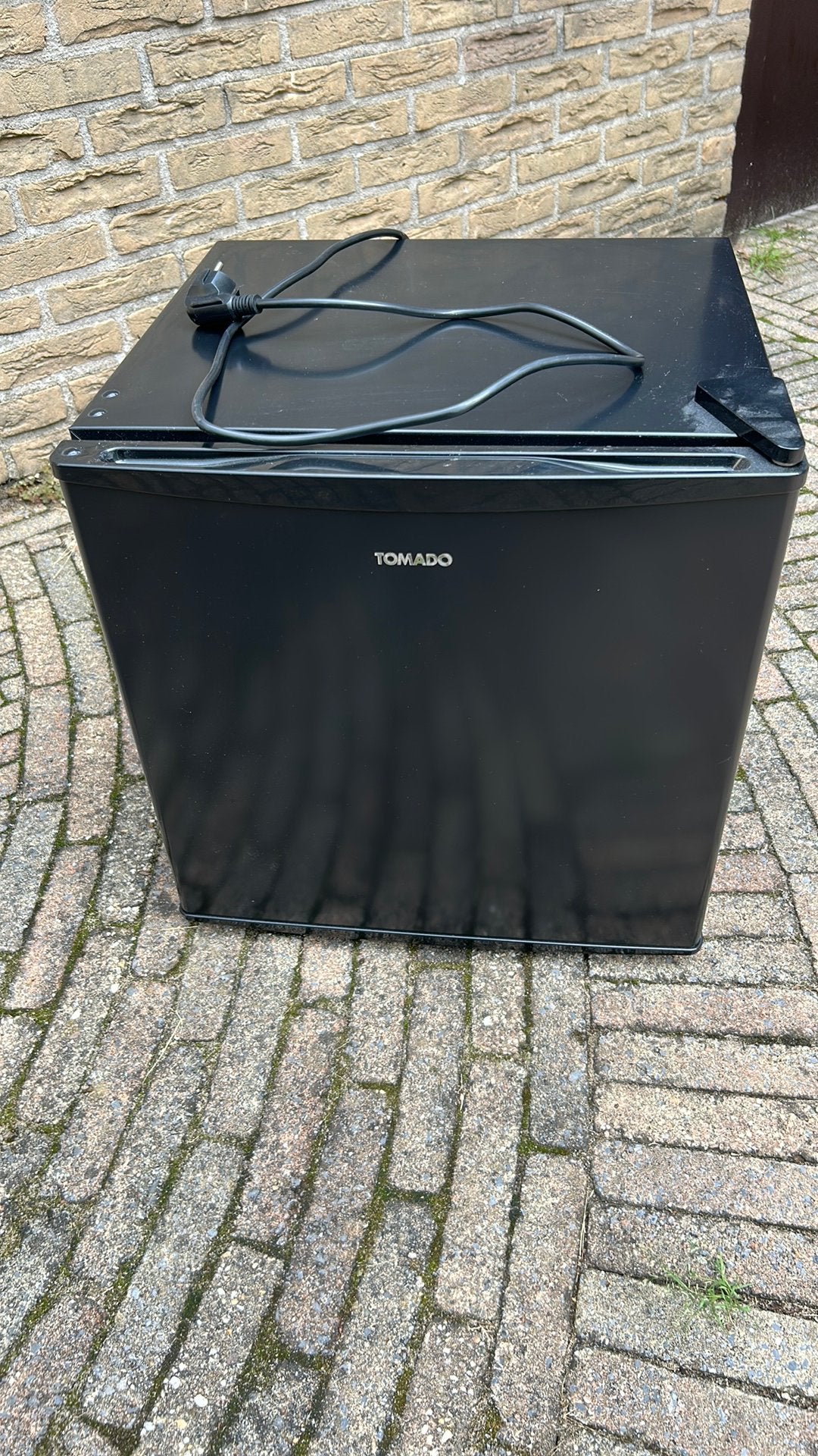 Tomado mini diepvries kastje bruin, Ophalen, Zonder vriesvak, Minder dan 85 cm, Minder dan 75 liter