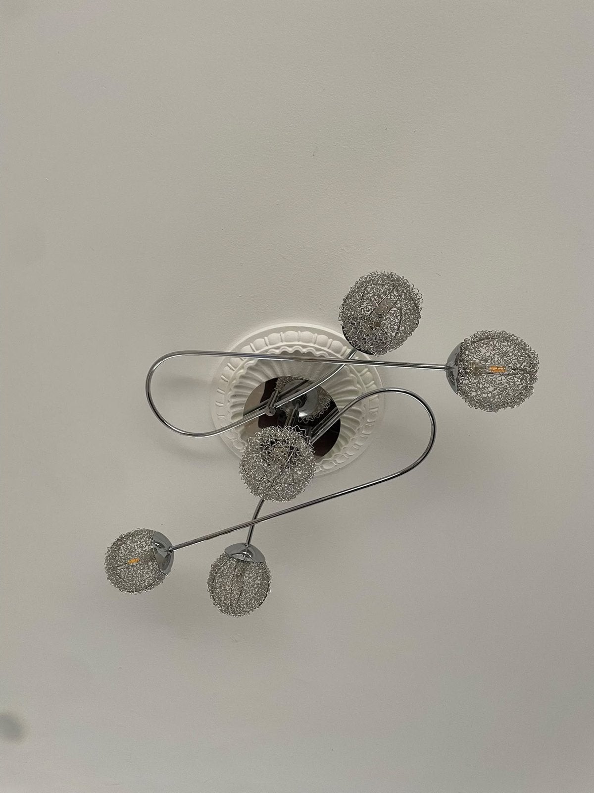 2x Moderne Plafondlampen met Draadbollen, Zilver, Modern, Ophalen of Verzenden, Zo goed als nieuw