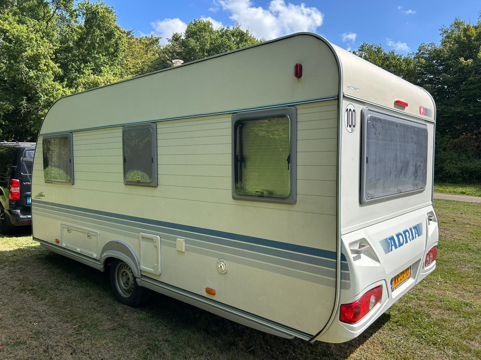 Adria Adora 472 LU 2005, Vast bed, Rondzit, Particulier, Adria