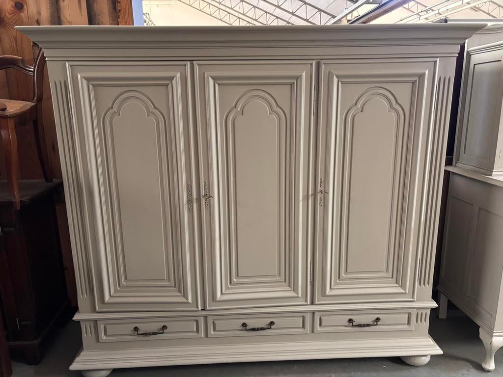 Landelijk Brocante buffetkast / dressoir / kast, Ophalen, Studio Larilo, Met deur(en), 150 tot 200 cm