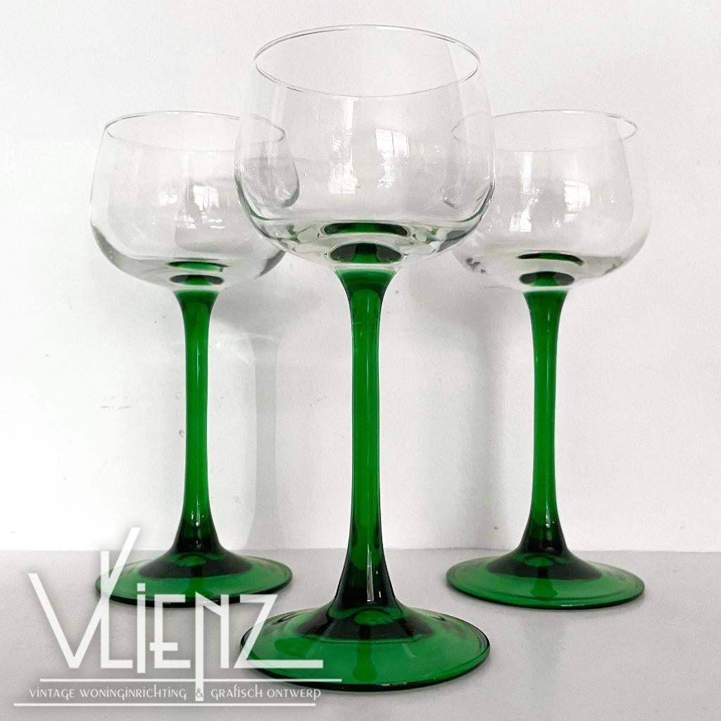 Drie vintage, retro Franse wijnglazen groene hoge voet, Gebruikt, -, -, Overige typen