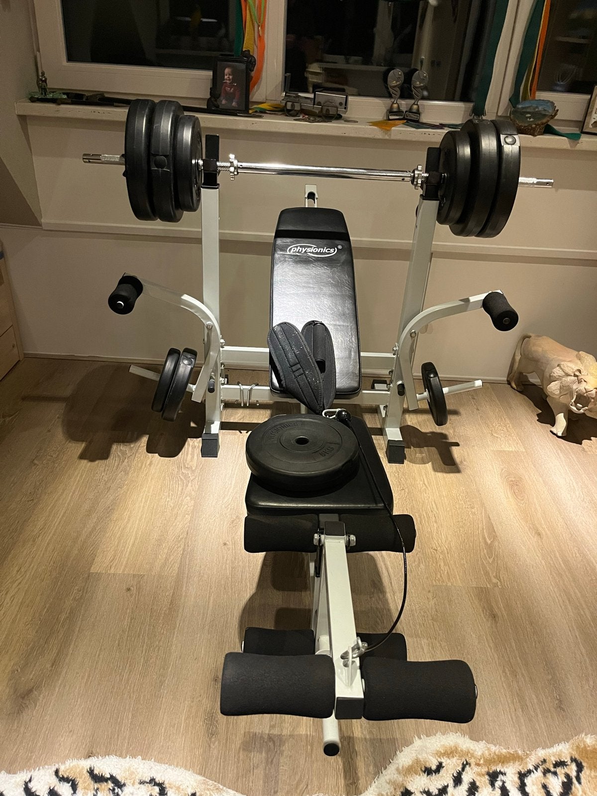 Fitnessbank met halterstang en gewichten - Physionics, Sport en Fitness, Ophalen, Gebruikt, Armen, Fitnessbank