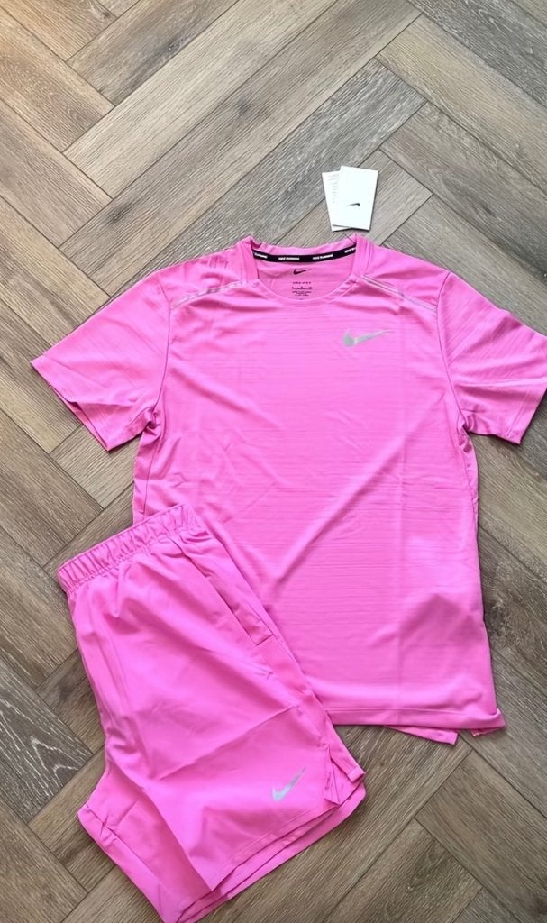 Nike miller zomersetje alle maten, Ophalen of Verzenden, Nieuw, Overige maten, Algemeen