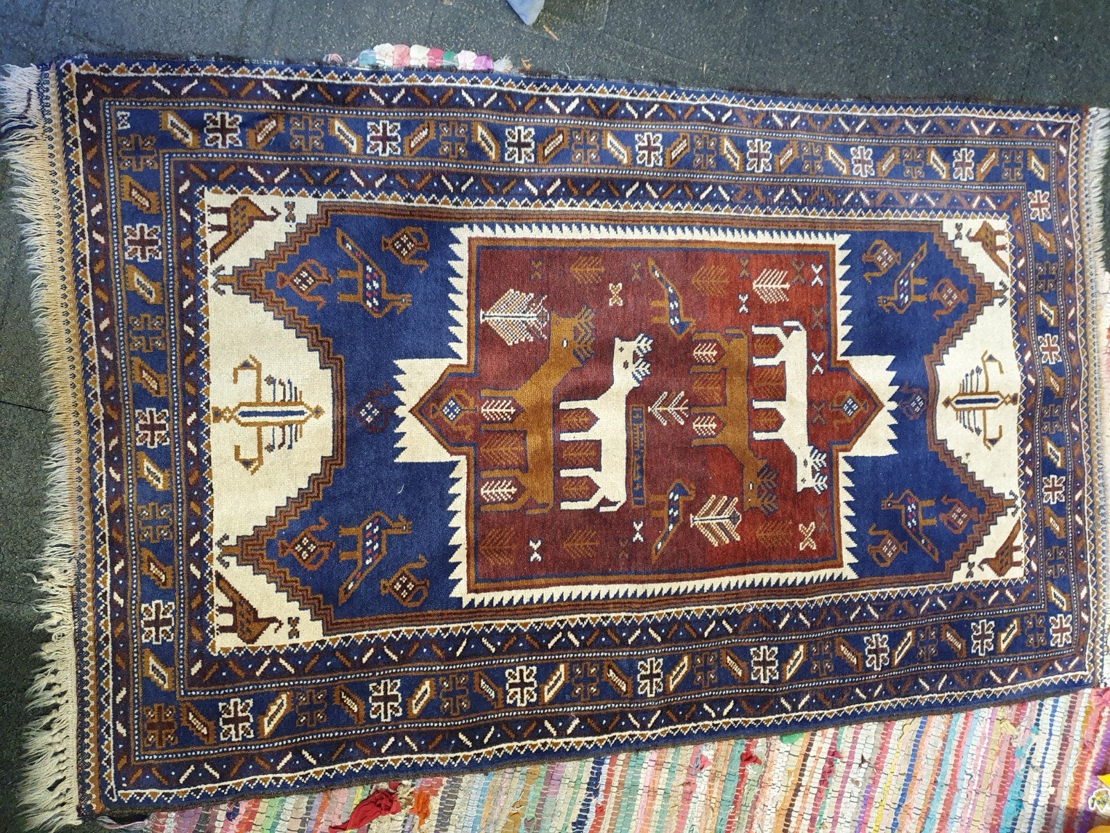 Vintage Afghaans Baluch tapijt dierenmotieven, Antiek en Kunst, Ophalen of Verzenden