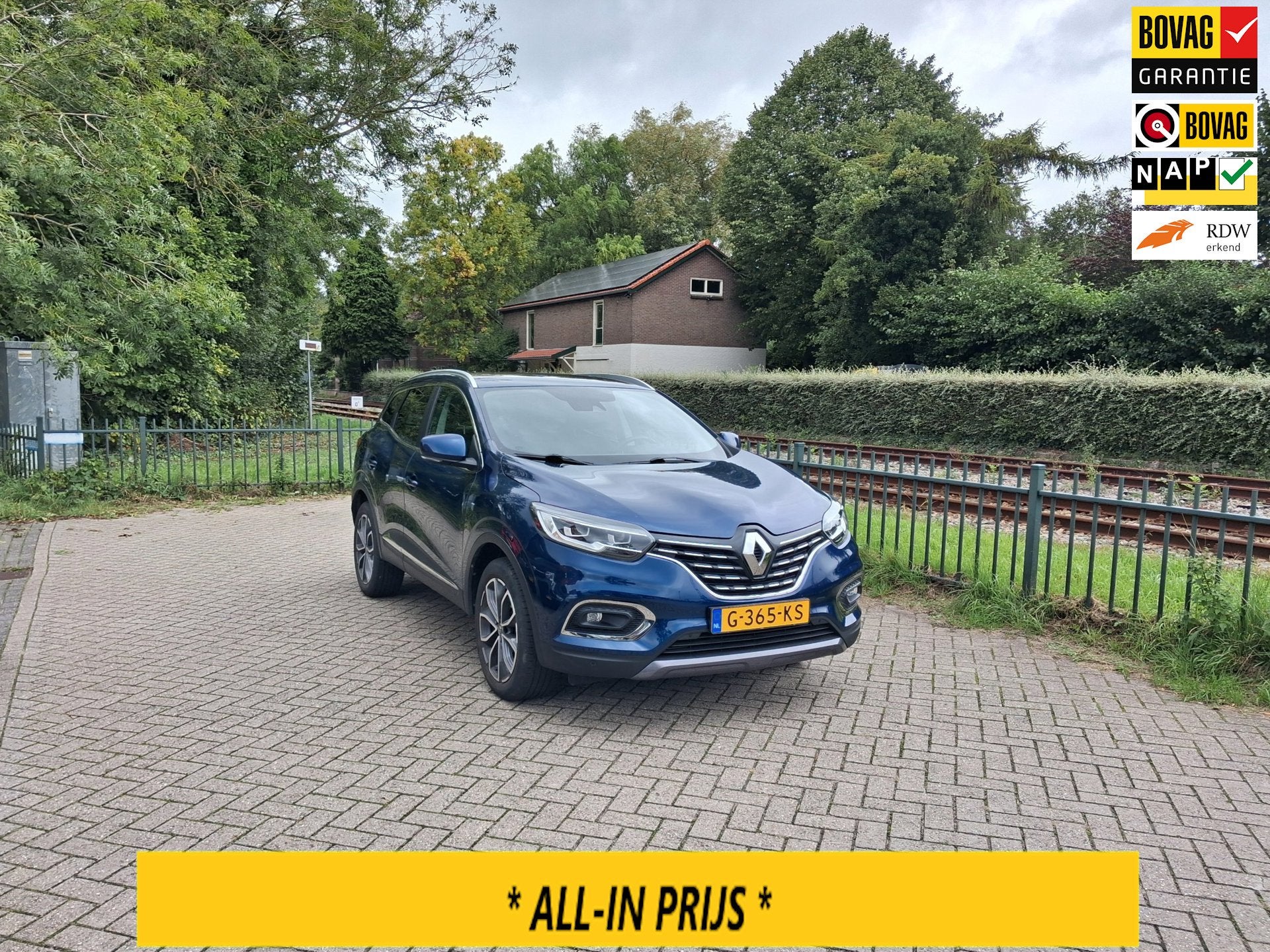 Renault Kadjar 1.3 TCe Intens navi pdc camera trekhaak 28000, Auto's, Voorwielaandrijving, Gebruikt, 4 cilinders, Blauw