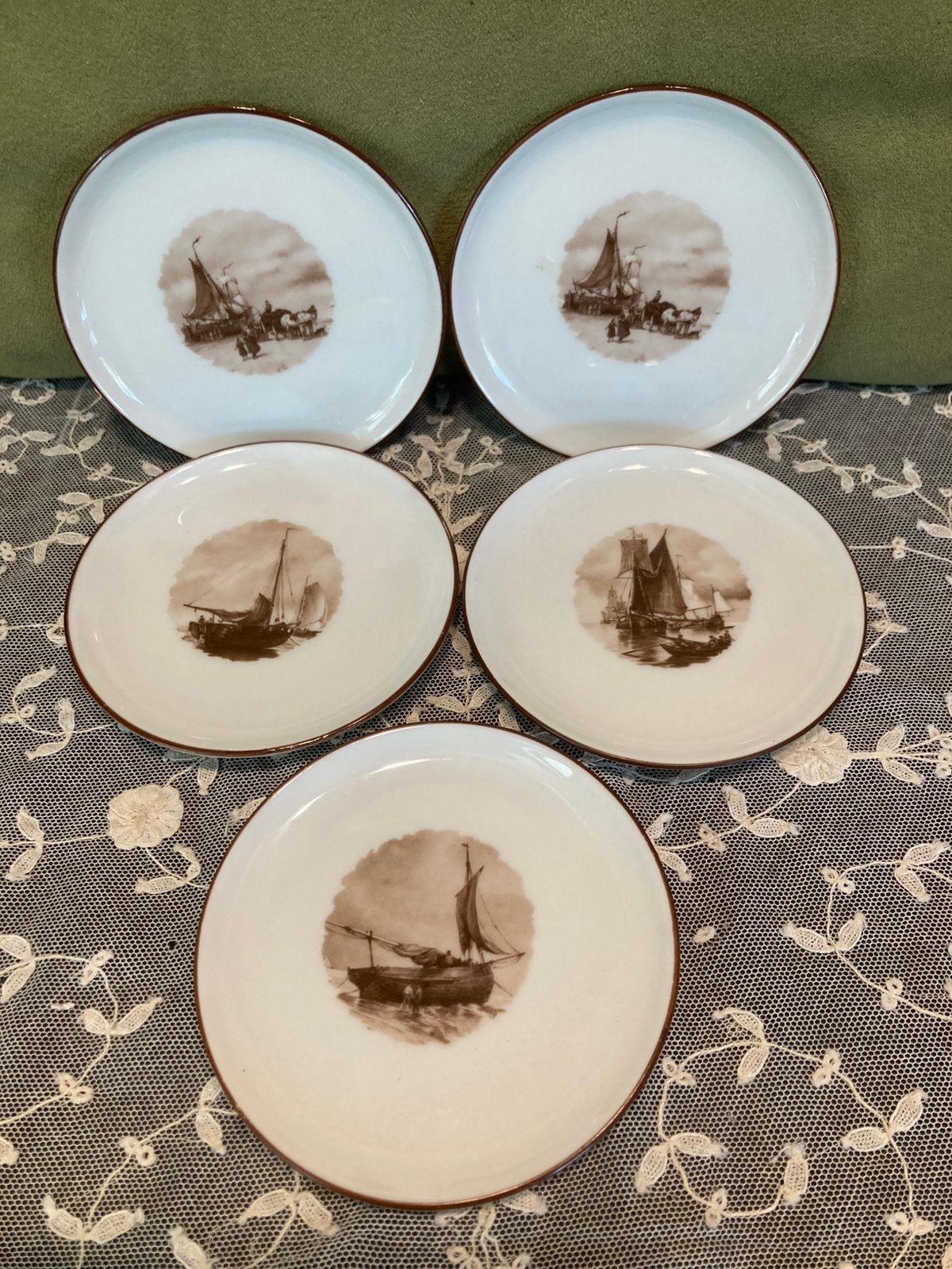 Petit Fours schaaltje, theetipje, schepen (100625), Ophalen of Verzenden, Zo goed als nieuw, Overige stijlen, Schaal of Schalen