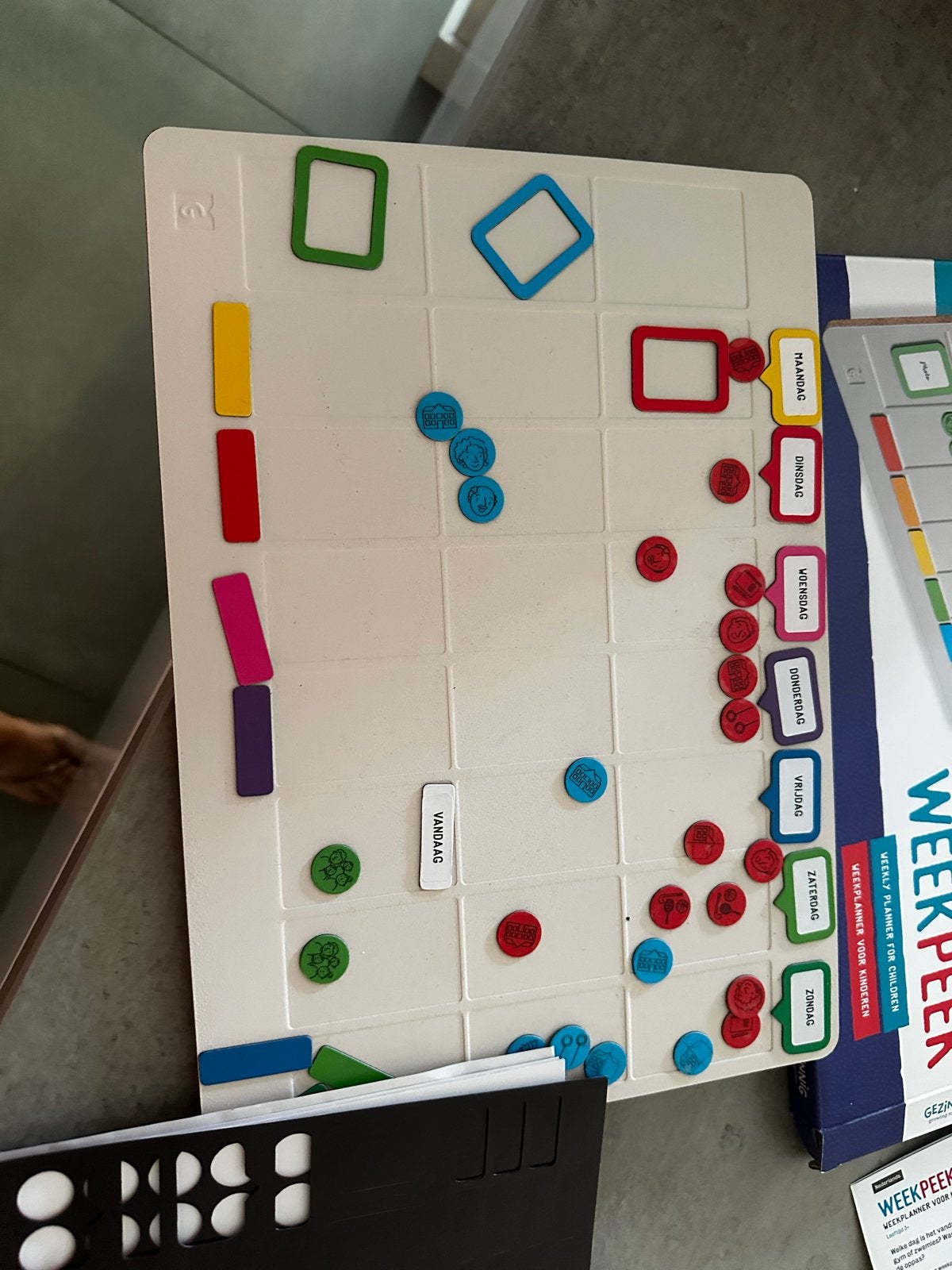 Weekplanner voor kinderen - Gezinnig Weekpeek, Ophalen of Verzenden, Zo goed als nieuw, Ontdekken