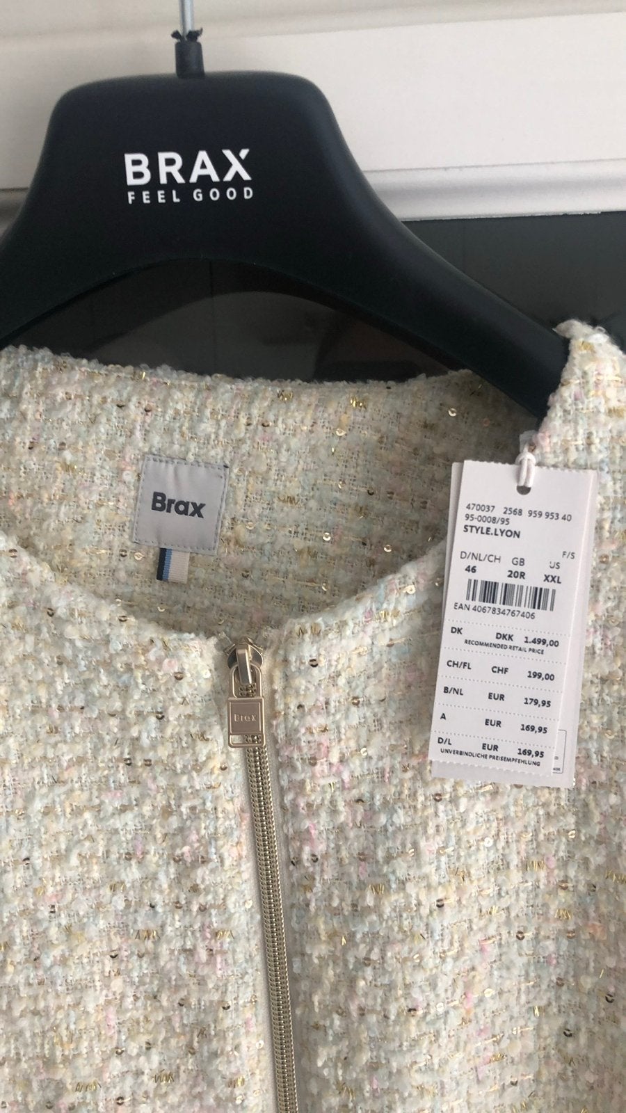 Brax Bouclé Jasje Maat 46 (XXL) - Nieuw met kaartjes, Ophalen of Verzenden, Nieuw, Maat 46/48 (XL) of groter, Wit