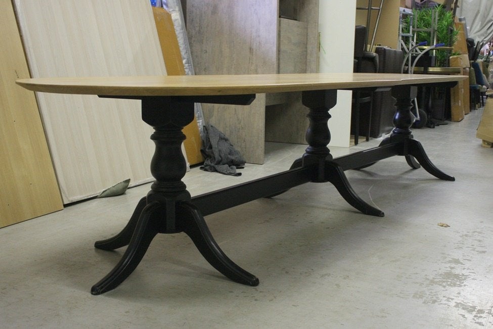 Grote tafel eettafel kloostertafel eikenhout ovaal 370x100, Huis en Inrichting, Ophalen, Gebruikt, Eikenhout, 200 cm of meer