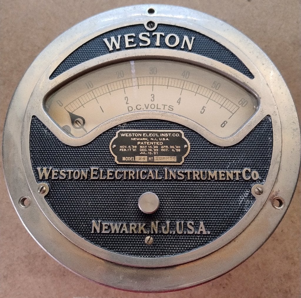 Vintage Weston Voltmeter eind jaren 1888, Ophalen