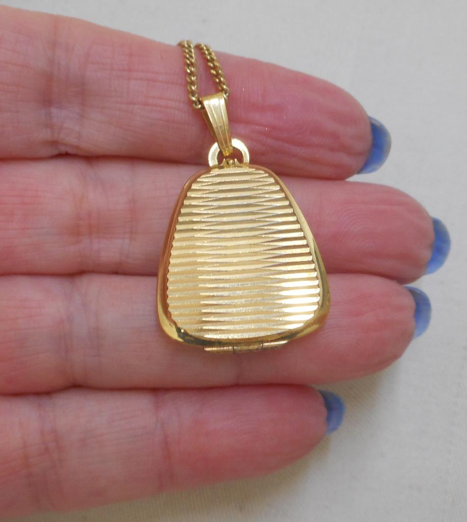 K&L goudkleurige ketting met medallion hanger nr.931