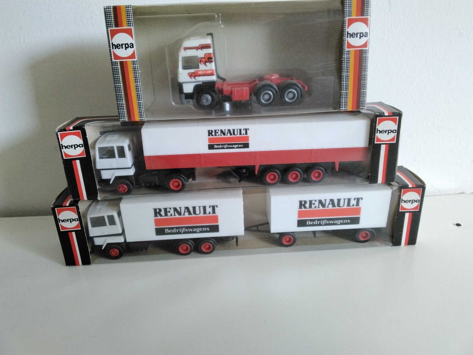 Herpa Renault Bedrijfswagens Vrachtwagenset (3 stuks), Overige merken, 1:50 of kleiner, Nieuw, Ophalen of Verzenden