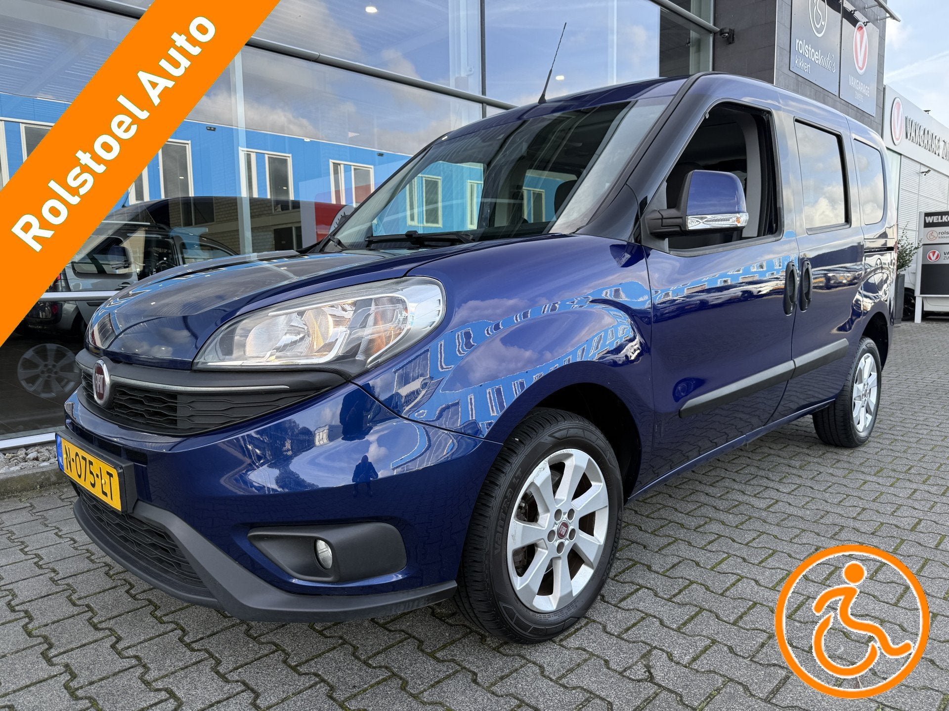 Fiat Doblò 4+1 Rolstoelauto 1.4 T-Jet Easy (Mooie ruime 4+1, Auto's, Voorwielaandrijving, Gebruikt, Blauw, 14 km/l