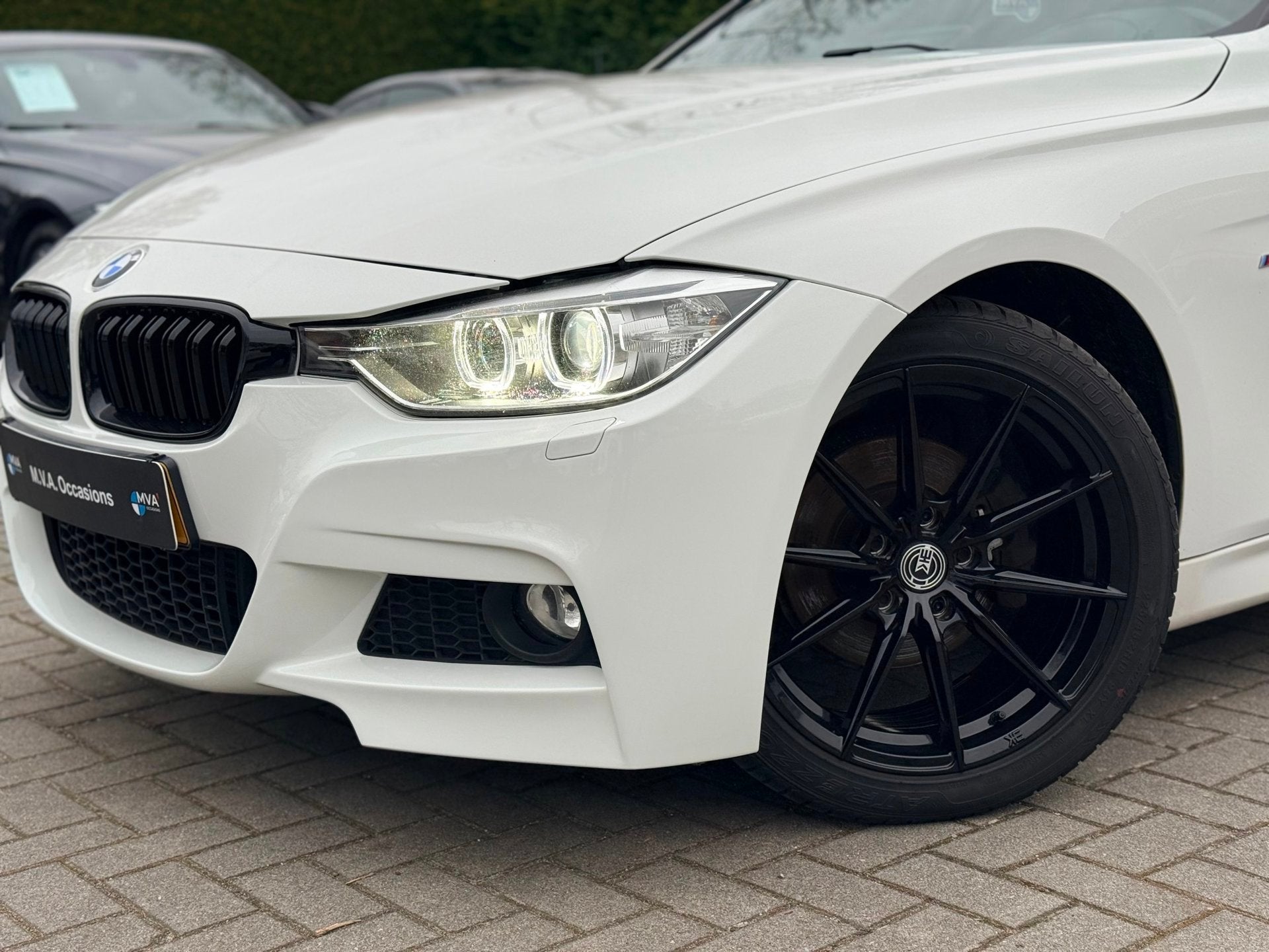 BMW 3-serie Touring 316i Executive M Sport|Nieuwe Ketting +, Auto's, Gebruikt, 4 cilinders, Alcantara, Wit