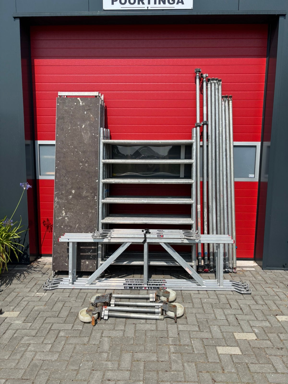 Altrex rolsteiger 10.2 m wh te koop, Ophalen, Gebruikt, Poortingaverhuur@gmail.com, 5 meter of hoger