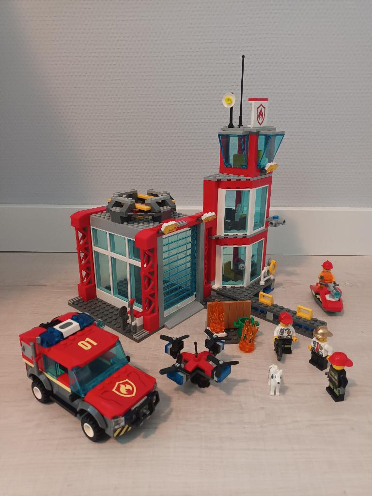 Lego Brandweerkazerne (60215), Ophalen, City, Lego, Zo goed als nieuw