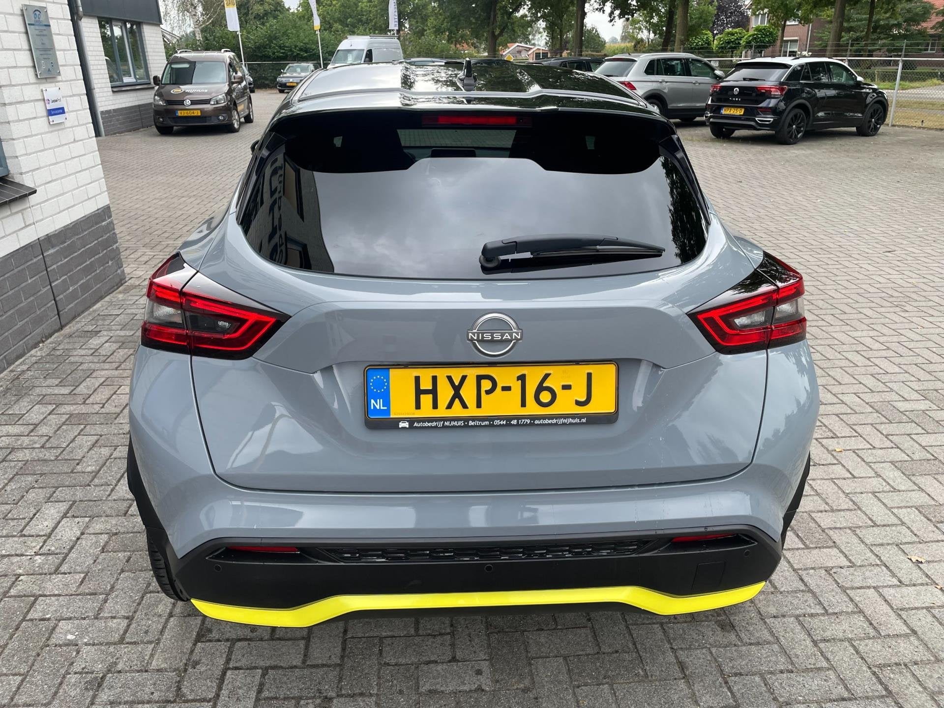 Nissan Juke 1.0 DIG-T Kiiro / Camera / PDC V+A / Carplay / T, Auto's, Voorwielaandrijving, Automatische klimaatregeling, Leder en Stof