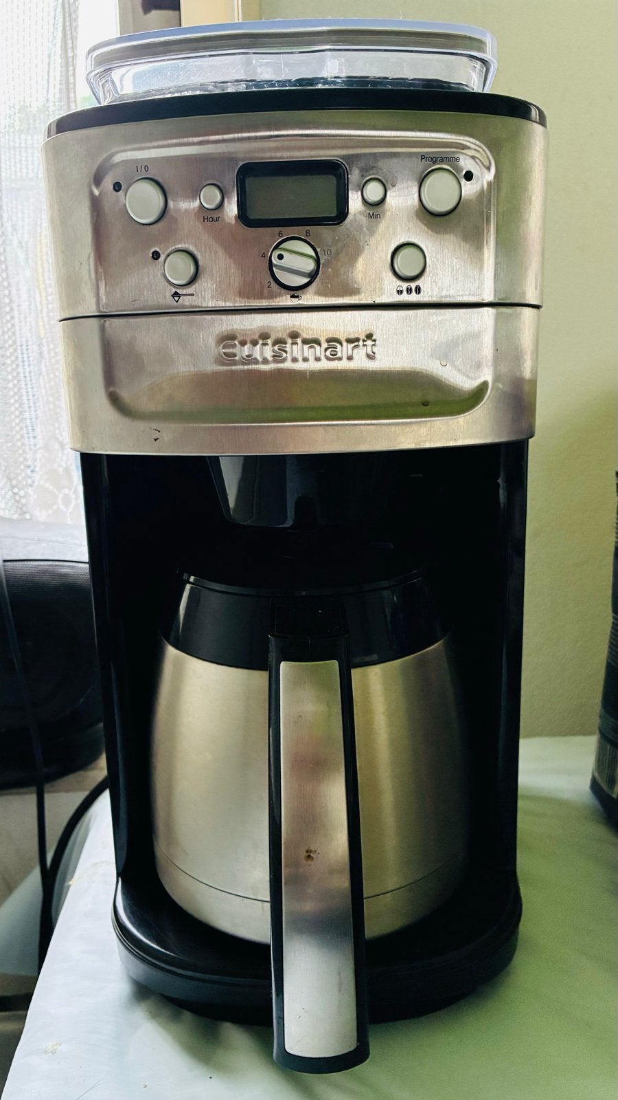 Cuisinart Koffiezetapparaat met ingebouwde bonenmaler, Witgoed en Apparatuur, Koffiezetapparaten, Gebruikt, 10 kopjes of meer