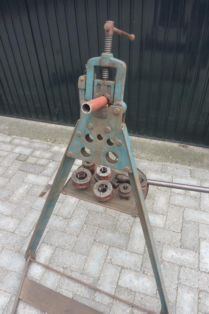 Ridgid draadsnijder 3/8 - 1 1/4 + Pionier, Ophalen, Gebruikt