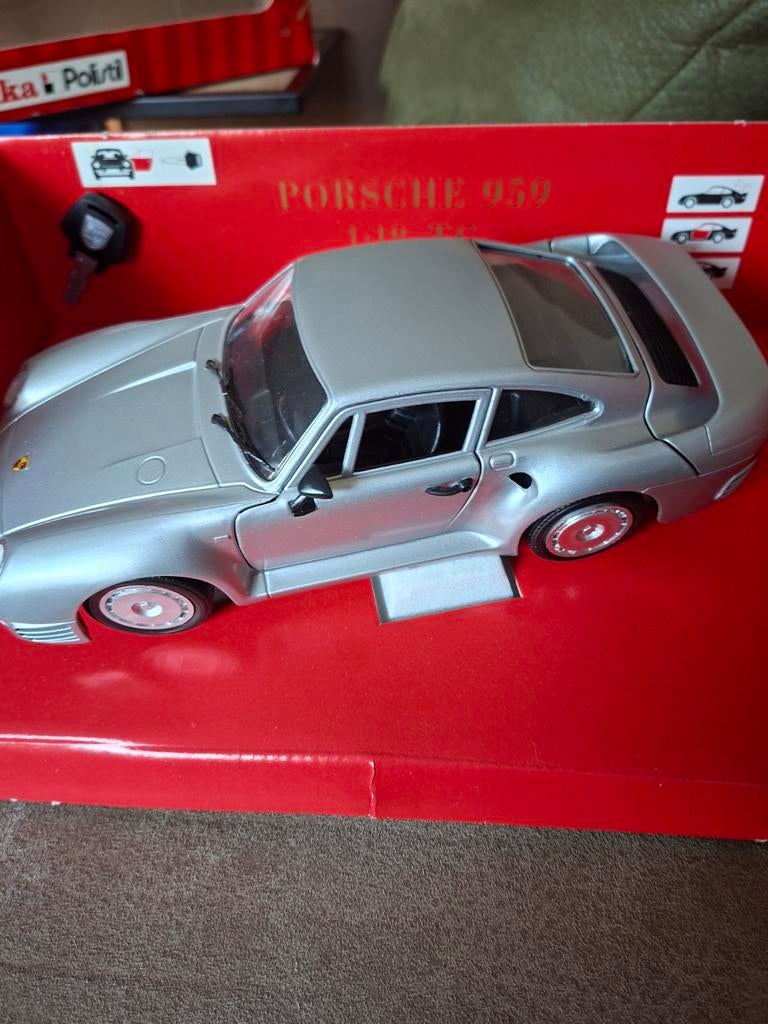 Tonka/Polistil Porsche 959 Schaalmodel 1:18 met sleutel, Hobby en Vrije tijd, Modelauto's | 1:18, Ophalen of Verzenden, Nieuw
