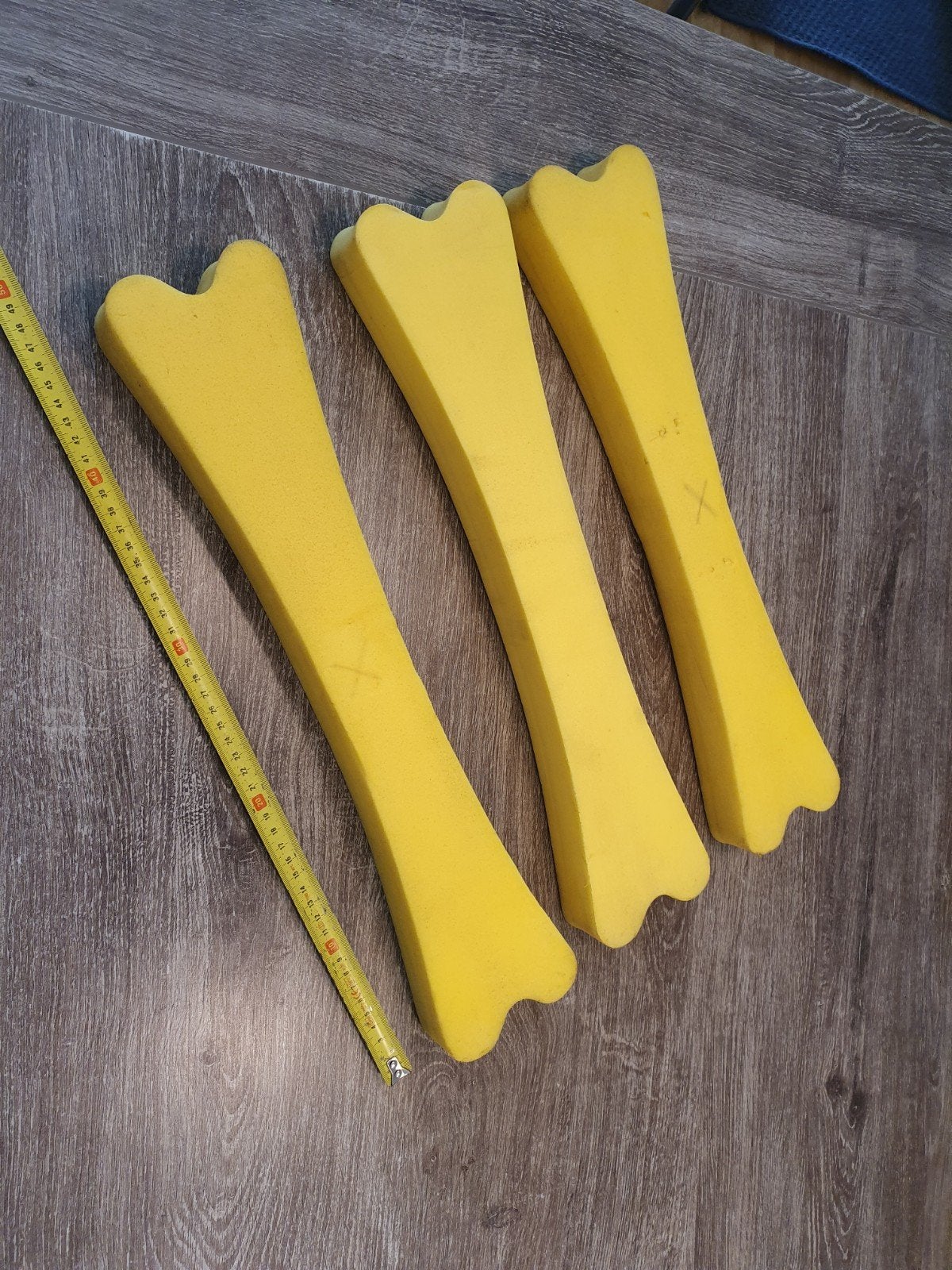 3 Stevige schuimvormen bijv. voor vervoer surfplanken, Auto diversen, Dakdragers, Ophalen of Verzenden, Gebruikt