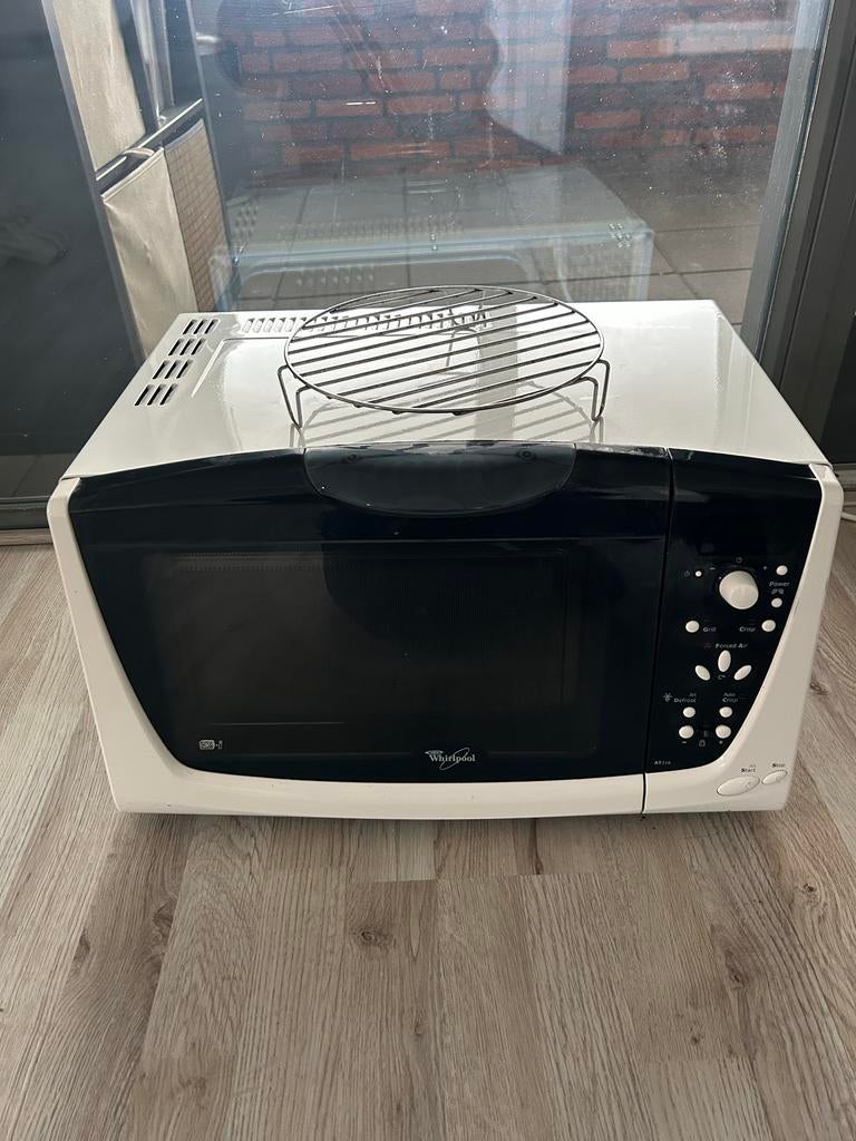 Whirlpool Combimagnetron - Wit en Zwart, Ophalen, Combimagnetron, Gebruikt, Grill