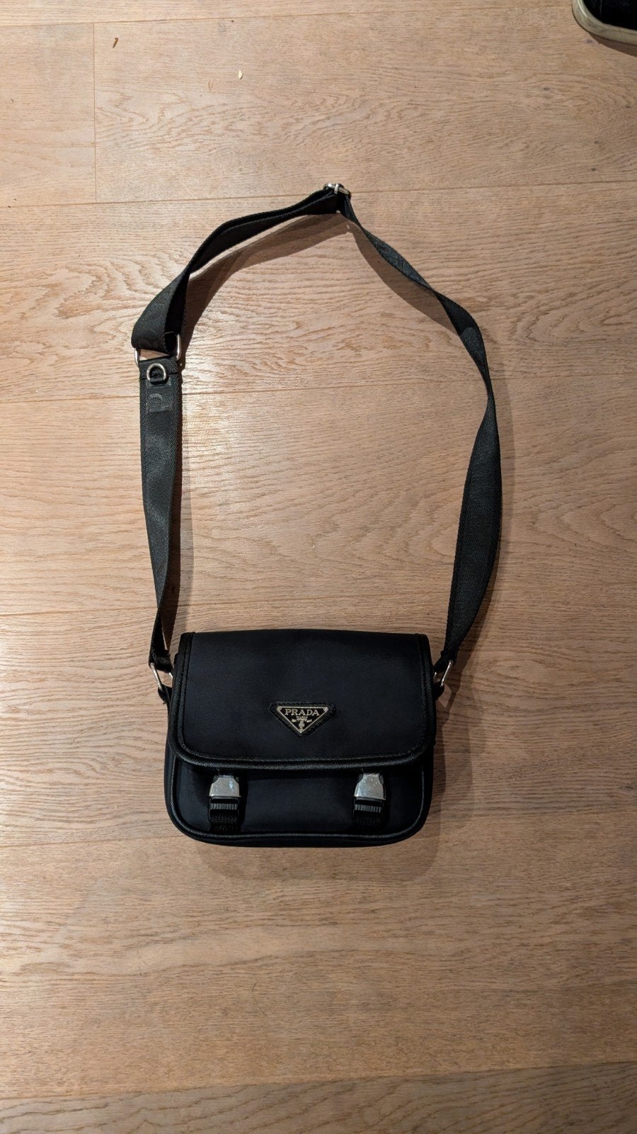Prada tas, Sieraden, Tassen en Uiterlijk, Tassen | Schoudertassen, Ophalen of Verzenden, Zo goed als nieuw, Zwart, Overige merken
