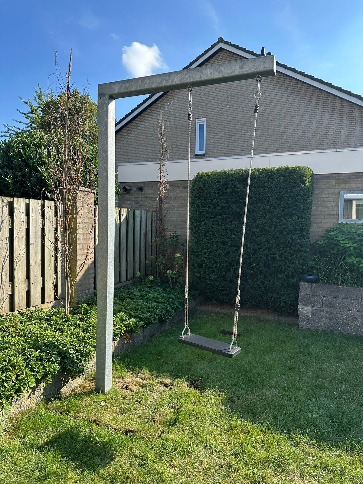 Verzinkte Schommelpaal *Zware uitvoering* incl. 2 haken, Ophalen, Zo goed als nieuw, Schommel