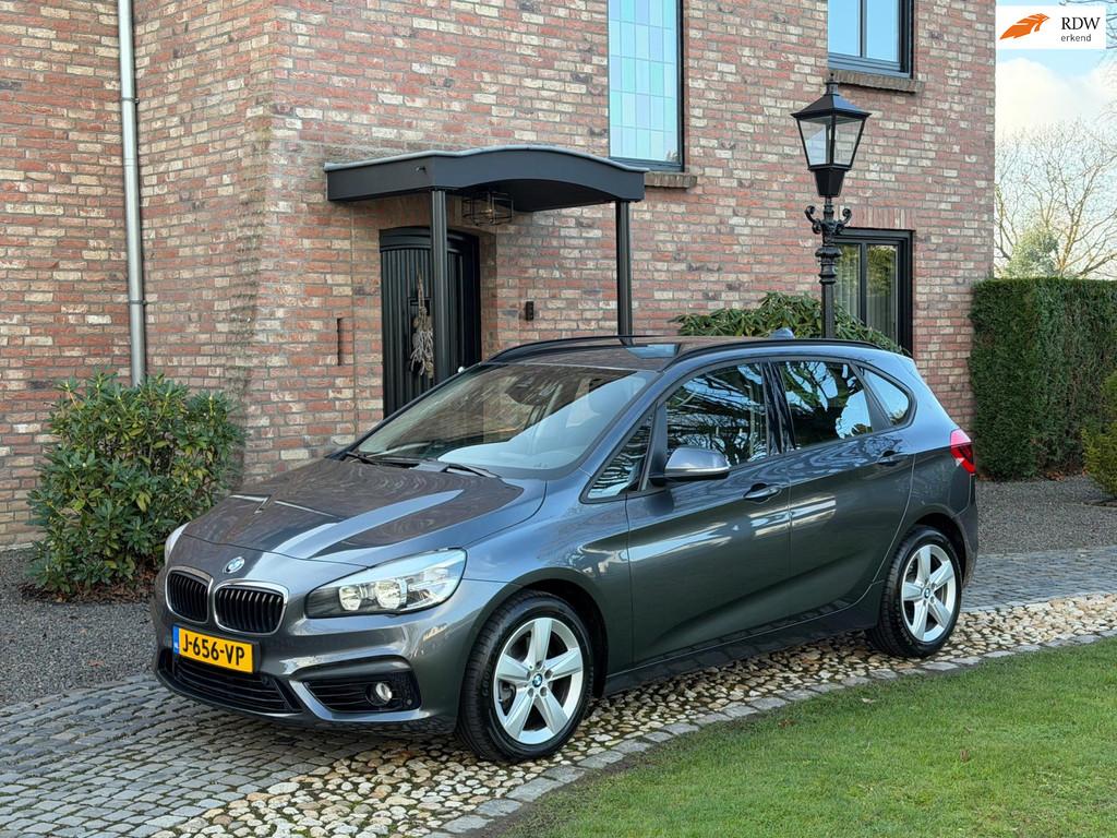 BMW 2-serie Active Tourer 220i Sport Aut Navi 80000km! Trekh, 1998 cc, Gebruikt, Euro 6, Grijs