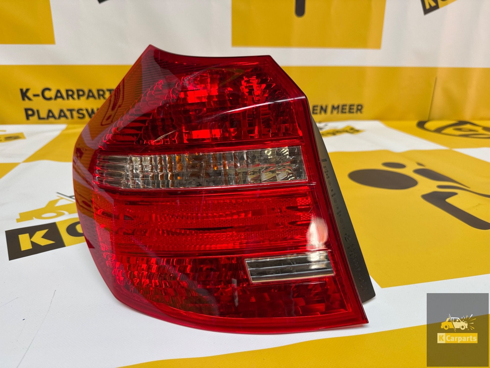 2009 BMW 1 SERIE E87 ACHTER PASSAGIERSZIJDE ACHTERLICHT A050