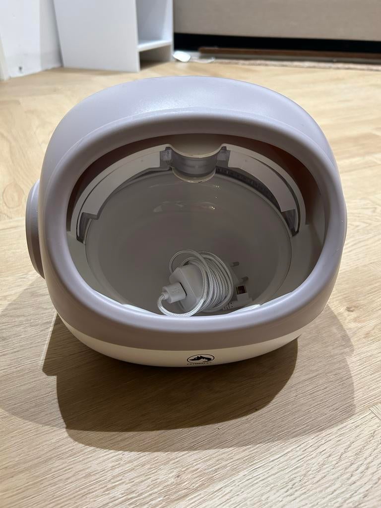 Petmeals automatische chip voederbak, Dieren en Toebehoren, Kattenvoerbakken en Drinkbakken, Ophalen of Verzenden, Zo goed als nieuw